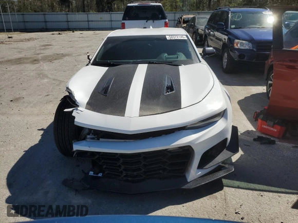 2018 Chevrolet Camaro 1SS z VIN 1G1FE1R74J0110352, wystawiony jako Copart lot #50372145 z przebiegiem 92 608 mil mil oraz Szkoda całkowita • Salvage title. Historia ofert i sprzedaży dostępna na DreamBid. Obrazek 5.
