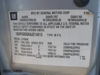 2004 GMC Yukon XL Denali with VIN 1GKFK66U64J214013, listed as a IAAI auction lot 42075928 with 277,194 mi miles. Bid and sale history available at carsss.com. Image 9.