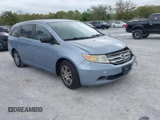 2013 Honda Odyssey EX-L with VIN 5FNRL5H65DB022247, listed as a IAAI auction lot 41961208 with 68,378 mi miles. Bid and sale history available at carsss.com. Image 1.