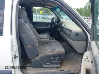 2002 Chevrolet Suburban Z71 с VIN 3GNFK16Z42G220862, выставлен на аукционе IAAI как лот 42328110 с пробегом 276 171 миль миль и . История ставок и продаж доступна на DreamBid. Изображение 5.