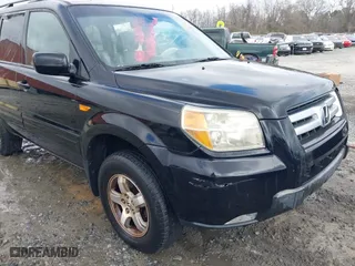 2006 Honda Pilot EX-L with VIN 5FNYF28546B000400, listed as a IAAI auction lot 41530610 with 284,633 mi miles. Bid and sale history available at carsss.com. Image 6.