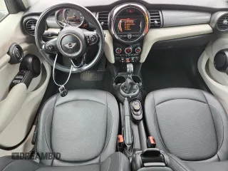 2015 MINI Hardtop 4 Door with VIN WMWXS5C5XFT831555, listed as a Copart auction lot 61673485 with 104,120 mi miles and Salvage title. Bid and sale history available at DreamBid. Image 8.