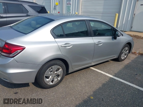 2013 Honda Civic LX z VIN 19XFB2F5XDE243749, wystawiony jako IAAI lot #42453297 z przebiegiem 85 888 mil mil oraz . Historia ofert i sprzedaży dostępna na DreamBid. Obrazek 13.