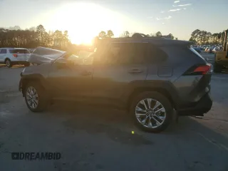 2024 Toyota RAV4 XLE Premium с VIN 2T3C1RFV1RC284430, выставлен на аукционе Copart как лот 43248235 с пробегом 4 688 миль миль и Списание • Salvage title. История ставок и продаж доступна на DreamBid. Изображение 2.