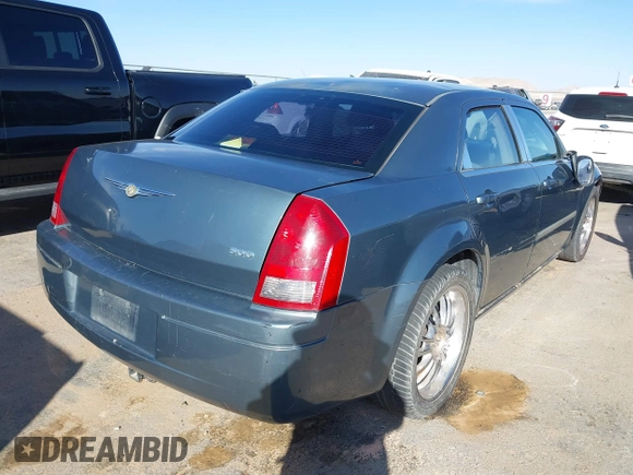 2006 Chrysler 300 with VIN 2C3KA43R76H158898, listed as a IAAI auction lot 41679164 with 1 mi miles. Bid and sale history available at carsss.com. Image 4.
