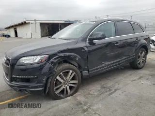 2015 Audi Q7 Premium Plus z VIN WA1LGAFE0FD018639, wystawiony jako Copart lot #54585535 z przebiegiem 61 786 mil mil oraz Szkoda całkowita • Salvage title. Historia ofert i sprzedaży dostępna na DreamBid. Obrazek 1.