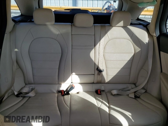 2019 Mercedes-Benz GLC 300 with VIN WDC0G4JB3KV146234, listed as a Copart auction lot 49137375 with 83,465 mi miles and Clean title. Bid and sale history available at DreamBid. Image 10.