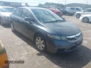 2009 Honda Civic LX z VIN 19XFA16589E035406, wystawiony jako IAAI lot #42361061 z przebiegiem 95 487 mil mil oraz . Historia ofert i sprzedaży dostępna na DreamBid. Obrazek 1.