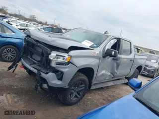 2024 Chevrolet Silverado 1500 LT Trail Boss with VIN 3GCUDFED1RG397733, listed as a IAAI auction lot 41283622 with 4,016 mi miles. Bid and sale history available at carsss.com. Image 2.