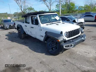 2024 Jeep Gladiator Willys с VIN 1C6HJTAG8RL124873, выставлен на аукционе IAAI как лот 41245882 с пробегом 6 210 миль миль и . История ставок и продаж доступна на DreamBid. Изображение 1.