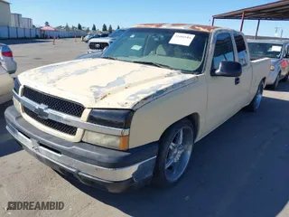 2003 Chevrolet Silverado 1500 LT with VIN 2GCEC19T831133145, listed as a IAAI auction lot 41484184 with 136,153 mi miles. Bid and sale history available at carsss.com. Image 2.