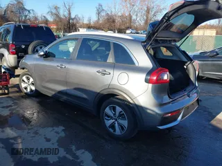 2018 Kia Niro LX with VIN KNDCB3LC0J5161919, listed as a IAAI auction lot 41004920 with 92,158 mi miles. Bid and sale history available at carsss.com. Image 3.