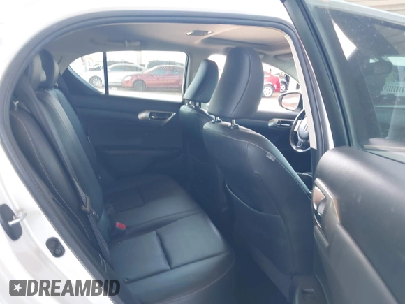 2015 Lexus CT 200h с VIN JTHKD5BH6F2230652, выставлен на аукционе IAAI как лот 42421868 с пробегом 142 242 миль миль и . История ставок и продаж доступна на DreamBid. Изображение 8.