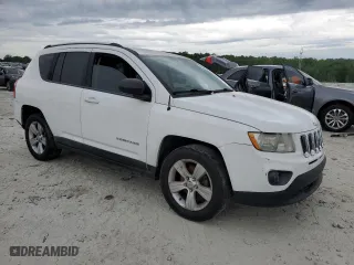 2011 Jeep Compass Latitude with VIN 1J4NF1FB7BD176133, listed as a Copart auction lot 54208385 with 163,525 mi miles and Clean Title. Bid and sale history available at carsss.com. Image 4.