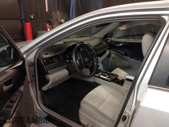 2013 Toyota Camry L with VIN 4T1BF1FK3DU716634, listed as a IAAI auction lot 41759908 with 118,955 mi miles. Bid and sale history available at carsss.com. Image 5.