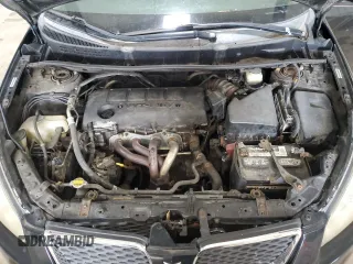 2009 Pontiac Vibe z VIN 5Y2SM67099Z410763, wystawiony jako Copart lot #57608015 z przebiegiem 172 308 mil mil oraz Tytuł czysty. Historia ofert i sprzedaży dostępna na DreamBid. Obrazek 11.