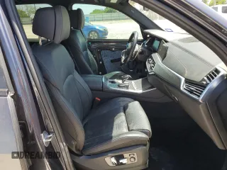 2020 BMW X5 sDrive40i with VIN 5UXCR4C0XLLT18537, listed as a Copart auction lot 52439585 with 45,042 mi miles and Salvage Title. Bid and sale history available at DreamBid. Image 7.