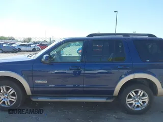 2008 Ford Explorer Eddie Bauer with VIN 1FMEU64E28UA00911, listed as a IAAI auction lot 42187858 with 187,368 mi miles. Bid and sale history available at carsss.com. Image 6.