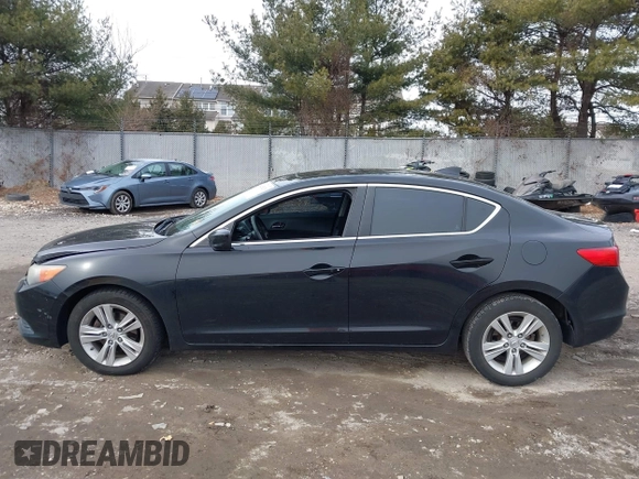2013 Acura ILX with VIN 19VDE1F33DE003359, listed as a IAAI auction lot 41628219 with 167,171 mi miles. Bid and sale history available at carsss.com. Image 12.
