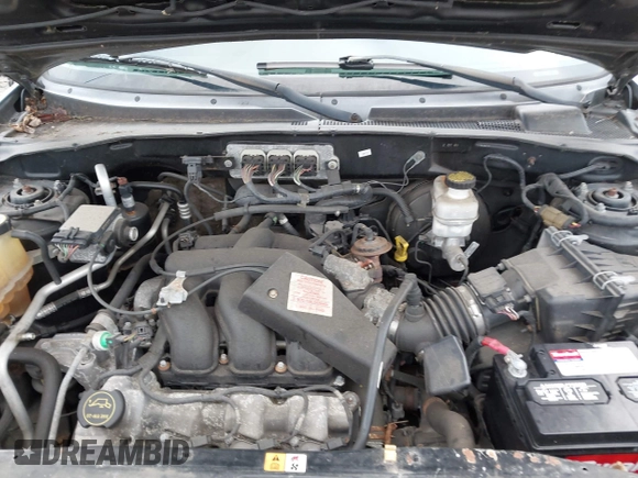 2007 Ford Escape Limited with VIN 1FMCU94147KB59008, listed as a IAAI auction lot 41751991 with 162,907 mi miles. Bid and sale history available at carsss.com. Image 10.
