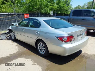 2002 Lexus ES 300 с VIN JTHBF30G925001092, выставлен на аукционе IAAI как лот 42226709 с пробегом 243 528 миль миль и . История ставок и продаж доступна на DreamBid. Изображение 3.