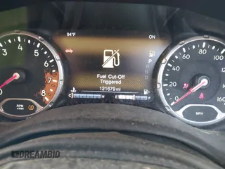 2017 Jeep Renegade Latitude с VIN ZACCJBBB5HPE59972, выставлен на аукционе IAAI как лот 40132369 с пробегом 121 679 миль миль и . История ставок и продаж доступна на DreamBid. Изображение 7.