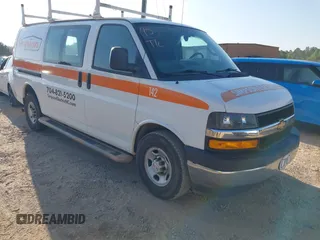 2018 Chevrolet Express Cargo with VIN 1GCWGAFG7J1906173, listed as a IAAI auction lot 42176671 with 189,951 mi miles and . Bid and sale history available at DreamBid. Image 1.