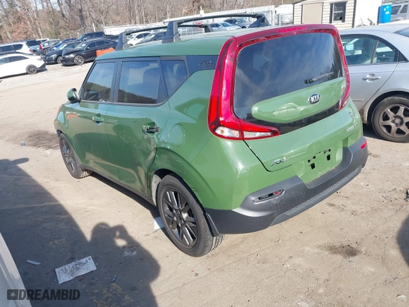 2021 Kia Soul EX with VIN KNDJ33AU4M7127264, listed as a IAAI auction lot 41339243 with 102,279 mi miles. Bid and sale history available at carsss.com. Image 3.
