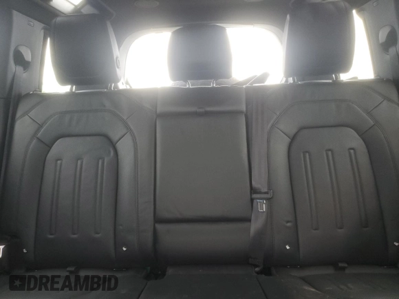 2022 Land Rover Defender SE with VIN SALEP7RU0N2106968, listed as a Copart auction lot 71045954 with 35,366 mi miles and Salvage title. Bid and sale history available at DreamBid. Image 10.