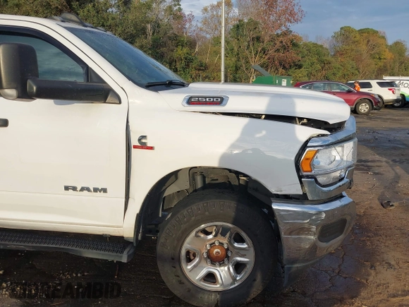 2021 Ram 2500 Tradesman with VIN 3C6UR5HL0MG648241, listed as a IAAI auction lot 40782479 with 57,033 mi miles and . Bid and sale history available at DreamBid. Image 17.