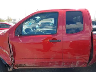 2013 Nissan Frontier SV z VIN 1N6AD0CW6DN726685, wystawiony jako IAAI lot #42224267 z przebiegiem 120 914 mil mil oraz . Historia ofert i sprzedaży dostępna na DreamBid. Obrazek 14.
