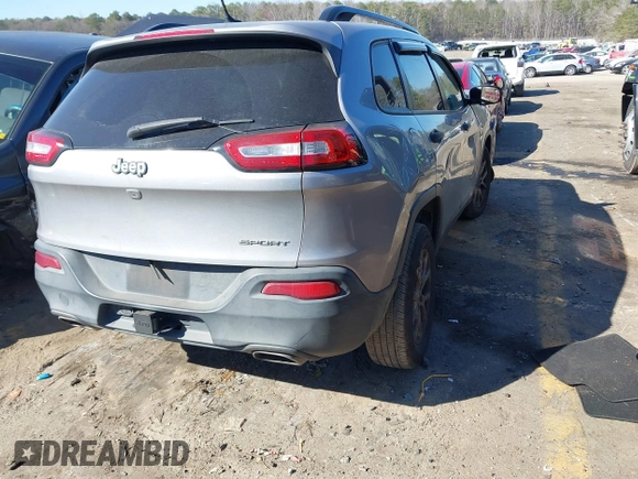 2017 Jeep Cherokee Altitude z VIN 1C4PJLASXHW649973, wystawiony jako IAAI lot #41672054 z przebiegiem 190 000 mil mil oraz . Historia ofert i sprzedaży dostępna na DreamBid. Obrazek 4.