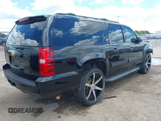 2013 Chevrolet Suburban LT с VIN 1GNSCJE04DR146389, выставлен на аукционе IAAI как лот 42234931 с пробегом 77 555 миль миль и . История ставок и продаж доступна на DreamBid. Изображение 4.