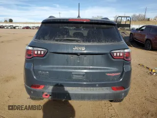 2018 Jeep Compass Trailhawk with VIN 3C4NJDDB9JT337597, listed as a Copart auction lot 86314244 with 88,873 mi miles and Salvage Title. Bid and sale history available at carsss.com. Image 6.
