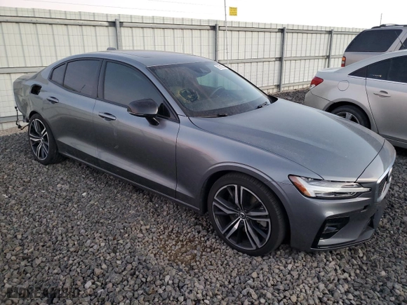 2020 Volvo S60 R-Design with VIN 7JRA22TM6LG060659, listed as a Copart auction lot 82712324 with 0 mi miles and Salvage Title. Bid and sale history available at carsss.com. Image 4.