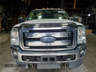 2013 Ford F-350 XL with VIN 1FT8X3B6XDEB21872, listed as a Copart auction lot 53127805 with 102,484 mi miles and Salvage title. Bid and sale history available at DreamBid. Image 5.