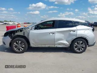 2018 Nissan Murano S z VIN 5N1AZ2MG6JN128417, wystawiony jako IAAI lot #42253823 z przebiegiem 128 946 mil mil oraz . Historia ofert i sprzedaży dostępna na DreamBid. Obrazek 15.