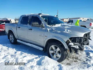 2015 Ram 1500 Big Horn z VIN 1C6RR7LT2FS620252, wystawiony jako IAAI lot #41149484 z przebiegiem 137 784 mil mil oraz . Historia ofert i sprzedaży dostępna na DreamBid. Obrazek 1.