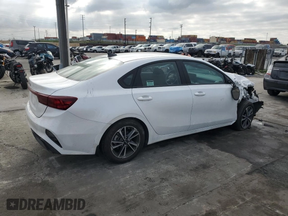 2024 Kia Forte LXS with VIN 3KPF24AD8RE785529, listed as a Copart auction lot 50771605 with 14,672 mi miles and Salvage Title. Bid and sale history available at DreamBid. Image 3.