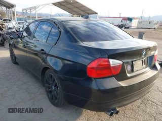 2007 BMW 3 Series 328i with VIN WBAVC53537FZ78563, listed as a IAAI auction lot 41851541 with Not Provided miles and . Bid and sale history available at carsss.com. Image 3.