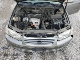 2000 Toyota Camry CE z VIN 4T1BG22K5YU013891, wystawiony jako Copart lot #56693255 z przebiegiem 248 922 mil mil oraz Szkoda całkowita • Salvage title. Historia ofert i sprzedaży dostępna na DreamBid. Obrazek 11.