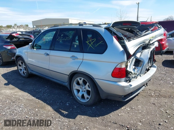 2001 BMW X5 4.4i with VIN WBAFB33501LH11081, listed as a IAAI auction lot 41911648 with 999,999 mi miles. Bid and sale history available at carsss.com. Image 3.