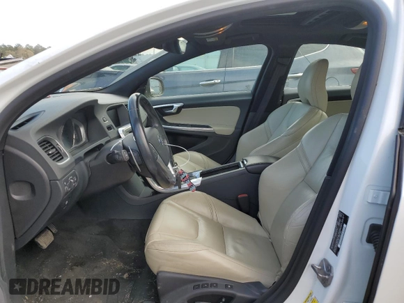 2015 Volvo S60 T6 Drive-E with VIN YV149MFK8F1345555, listed as a Copart auction lot 44394993 with 109,255 mi miles. Bid and sale history available at carsss.com. Image 7.