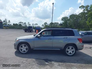 2015 Mercedes-Benz GLK-Class GLK 350 with VIN WDCGG8JB9FG360676, listed as a IAAI auction lot 41918582 with 149,911 mi miles. Bid and sale history available at carsss.com. Image 14.