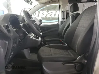 2017 Mercedes-Benz Metris Cargo z VIN WD3PG2EA7H3227939, wystawiony jako Copart lot #59745955 z przebiegiem 63 255 mil mil oraz Szkoda całkowita • Salvage title. Historia ofert i sprzedaży dostępna na DreamBid. Obrazek 7.