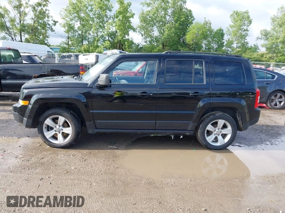 2015 Jeep Patriot Latitude with VIN 1C4NJPFB7FD178770, listed as a IAAI auction lot 42546578 with 130,429 mi miles and . Bid and sale history available at DreamBid. Image 14.