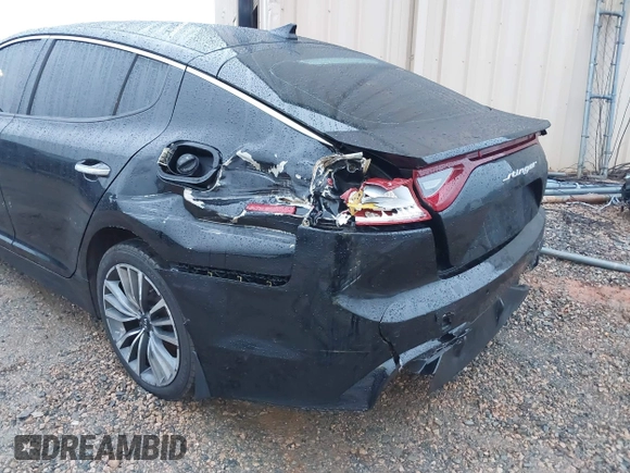 2019 Kia Stinger with VIN KNAE15LA6K6069504, listed as a IAAI auction lot 41031373 with 81,577 mi miles. Bid and sale history available at carsss.com. Image 6.