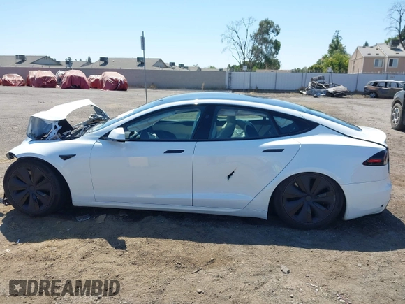 2023 Tesla Model S с VIN 5YJSA1E5XPF518693, выставлен на аукционе IAAI как лот 42768848 с пробегом 17 276 миль миль и . История ставок и продаж доступна на DreamBid. Изображение 15.