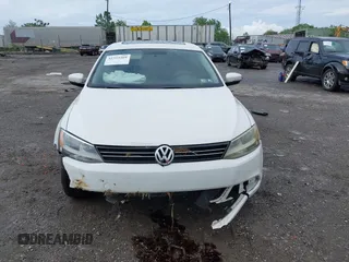2011 Volkswagen Jetta SE с VIN 3VWBZ7AJ2BM395052, выставлен на аукционе IAAI как лот 42333569 с пробегом 148 986 миль миль и . История ставок и продаж доступна на DreamBid. Изображение 13.