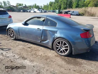 2005 Infiniti G35 Coupe with VIN JNKCV54E55M426136, listed as a IAAI auction lot 42146373 with 157,354 mi miles. Bid and sale history available at carsss.com. Image 3.